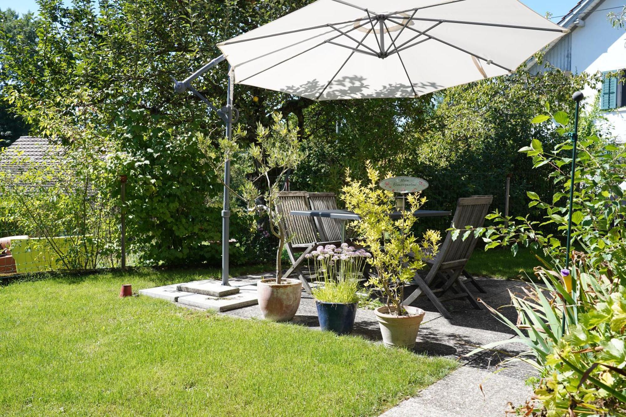 Tiny House Chez Claudine - Relaxen, Workspace, Naehe Thermen, Netflix, Free Parking & Wifi Brugg  Εξωτερικό φωτογραφία